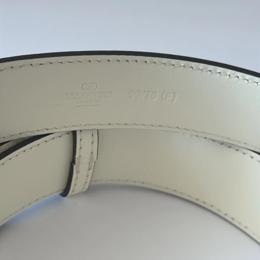 Valentino Garavani Belt VLOGO Locker Buckle Leather Ivory 90/36